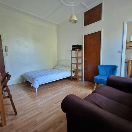 Bright Well Located Studio Flat Londres Exterior foto