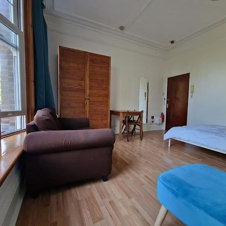 Bright Well Located Studio Flat Londres Exterior foto
