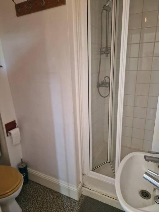 Bright Well Located Studio Flat Londres Exterior foto
